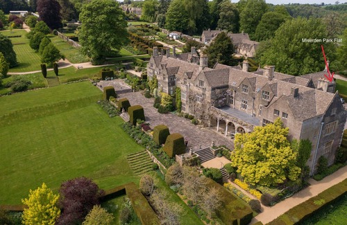 Miserden Cabaña | Fabulous Jacobean apartment in the grounds of a Cotswold country estate - Miserden Park Flat