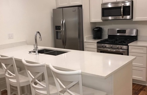Uptown Historic District Apartamento | Una ubicación fabulosa en la calle Magazine!