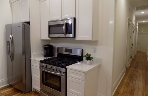 Uptown Historic District Apartamento | Una ubicación fabulosa en la calle Magazine!