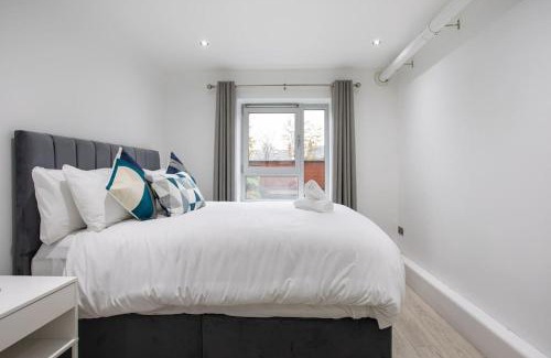 Queens Quarter Apartamento | Fabulous Modern Luxury Apartment Sleeps 6- Parking