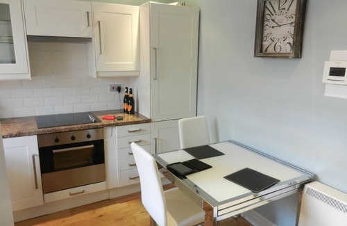 St. Mary's Park Apartamento | Fabuloso apartamento de una habitación doble en un jardín junto al río en Battersea
