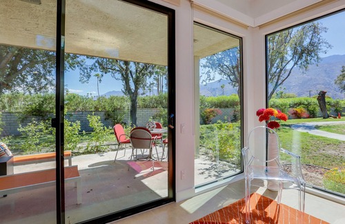 Sunrise Vista Chino Condominio | Remodelación fabulosa con Cool Vibe Palm Springs