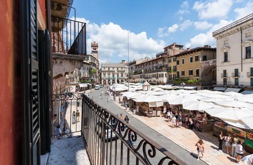 Citta Antica Apartamento | Fabulosa residencia con vistas a la Piazza Erbe