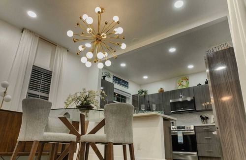 Downtown Fort Lauderdale Casa | Fabulous Rio Vista Heated Pool Home Near the Las Olas District and the Beaches!!