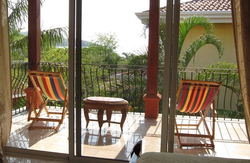 Playa Hermosa Villa | Villa de lujo a solo unos pasos de la playa.