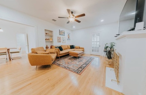 Caddo Heights-South Highlands Apartamento | Fabulously Furnished Forest - 2BR/1BA