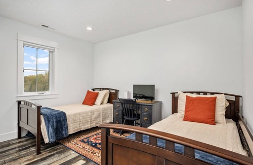 Carlton Casa | Summer Sale! Book now and Save!