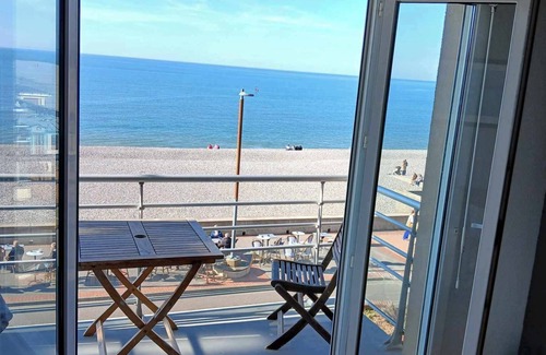 Le Treport Apartamento | Face a la mer Corinne Pour 2 Avec Parking, Balcon, Ascenseur