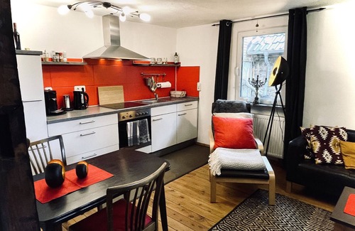 Munstermaifeld Casa | Fachwerk-ferienhäuschen mit Veranda in Direkter Moselnähe