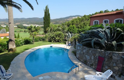 Mandelieu-La-Napoule Villa | FRENTE AL ESTEREL F3 DUPLEX ACONDICIONADO en casa de carácter piscine6 KM CANNES