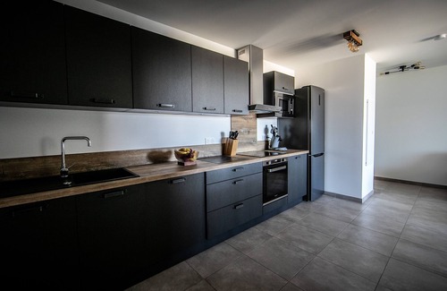 Propriano Apartamento | FRENTE AL MAR, APARTAMENTO DE LUJO (aire acondicionado, ropa de cama, estacionamiento privado)