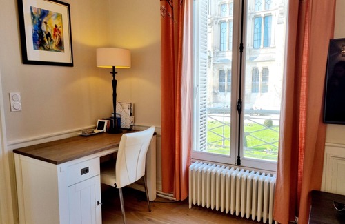Angouleme Apartamento | Apartamento-Ciudad-Baño con ducha-Vista al Parque