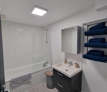 Charvieu-Chavagneux Apartamento | Factory's room