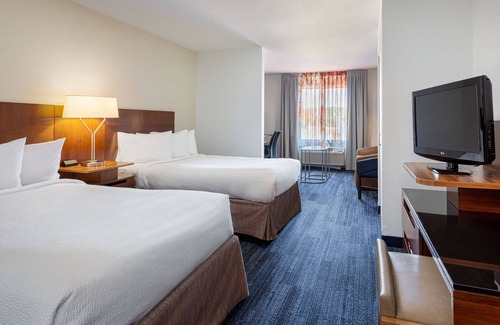 Smithfield Hotel | Fairfield Inn & Suites by Marriott Smithfield Selma/I-95