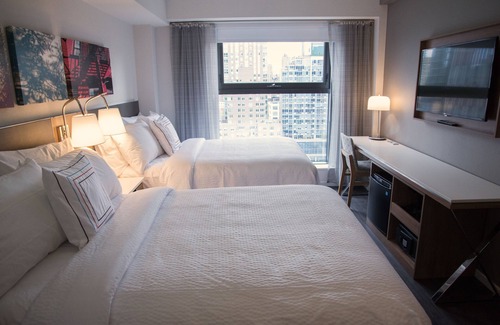 Lincoln Square Hotel | Fairfield Inn & Suites New York Manhattan / Central Park