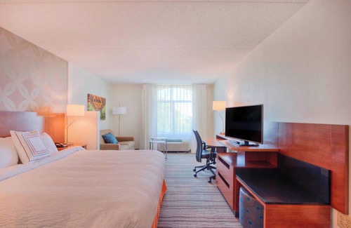 Winston - Salem Hotel | Fairfield Inn & Suites by Marriott Winston-Salem Downtown