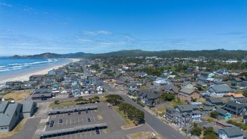 Newport Casa | Fairhaven - Wakefield House and Bennington House