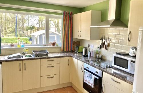 Ballycastle Casa | Fairhill Cottage Perfect location with garden in central Ballycastle