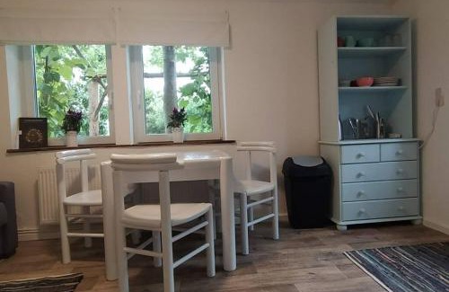 Dedendorf Apartamento | FairSchlafen - Gartenwohnung