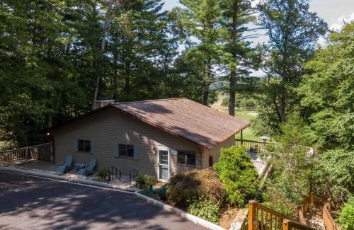 Spruce Pine Casa | Fairway Gem at Spruce Pine