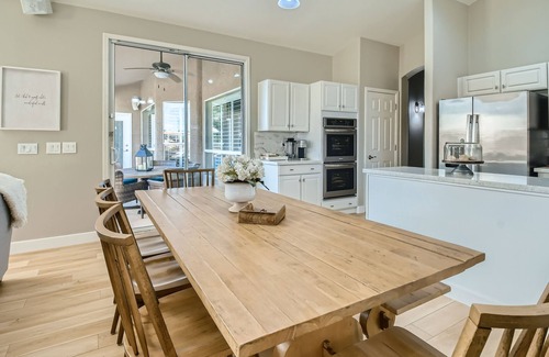 Superstition Springs Casa | Fairway home, Sleeps 8, heated pool, putting green & music room