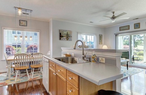 Leland Condominio | Fairway View: 2 BR, 2 BA Condominium in Leland, Sleeps 6
