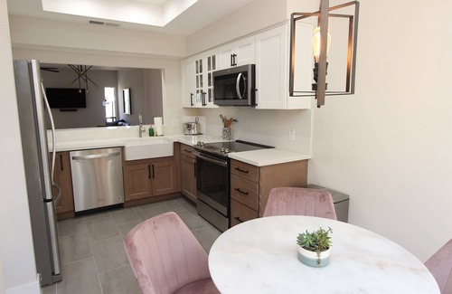 Biltmore Courts Casa | Fairway View-LG Dog Friendly-Amazing Amenities