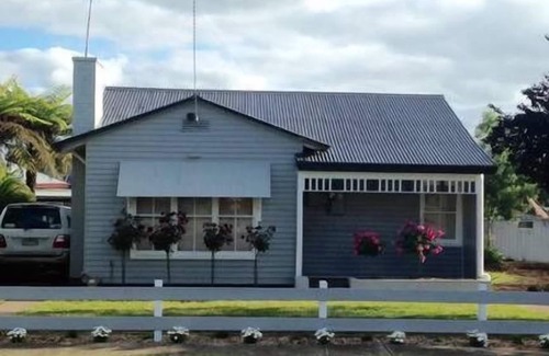 Warragul Cabaña | Alojamiento en vistas de calle