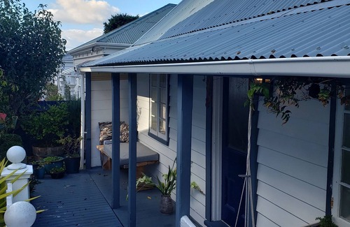 Thorndon Cabaña | Fairytale Cottage in Thorndon - The original tiny house!