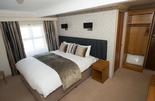 Carmarthen Hotel | Falcon Hotel