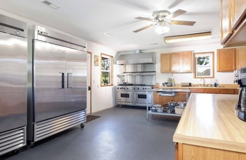 Falcon Cabina | FALCON LODGE AND NATURE RETREAT