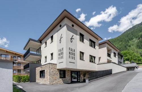 Oetz Apartamento | Falkners Five