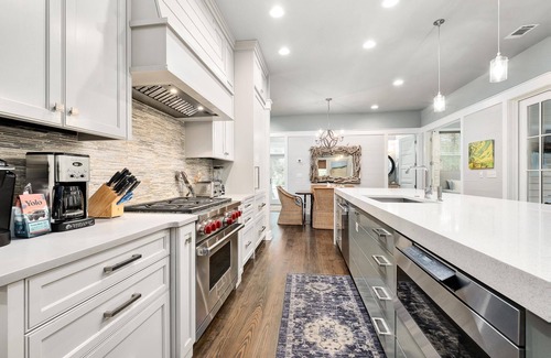 Cottage District Casa | Spring Break Availability! Conveniently located in the Watercolor Park District! 5 Adult Bikes!