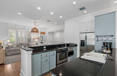 Cottage District Casa | 2 proyectado en porches - Walk to Seaside - Great Porch Space!