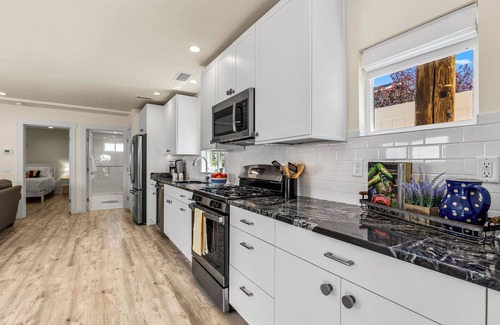 Flagstaff Casa | Fall Colors are Here! Your Autumn Escape Hot Tub Trails & Downtown Walks