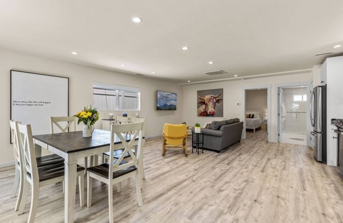 Flagstaff Casa | Fall Colors are Here! Your Autumn Escape Hot Tub Trails & Downtown Walks