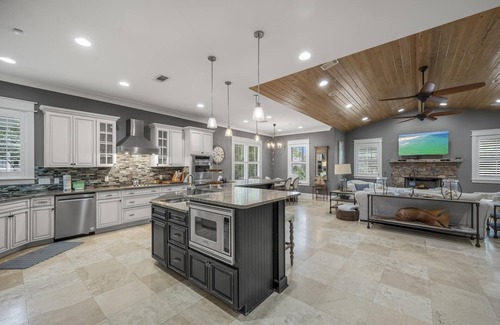 Sugarwood Beach Casa | Available for Summer Stays! Private Pool and Spa! 5 Adult Bikes! Carriage House!