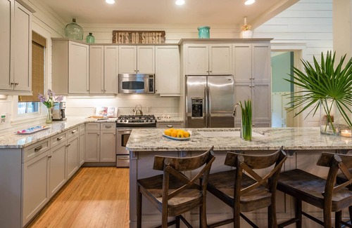 Cottage District Casa | 143 Dandelion Dr ~ Cottage District! Al otro lado de las canchas de tenis! ¡Parrilla de gas!