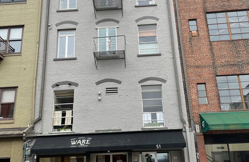 Downtown Asheville Condominio | 🔥AUGUST SALE🔥 AVL gem in the ❤️of downtown! Easy walk to many venues! Come stay!