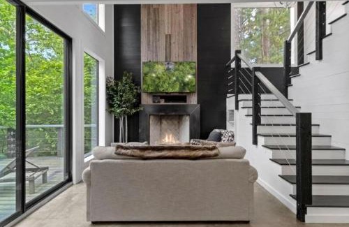 Broken Bow Casa | Fall Hideaway - VailsBluff - Romantic Escape