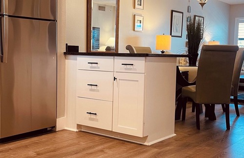 Belle Vista Condominio | En St Pete Beach Piscina Bañera de hidromasaje Apariencia recientemente remodelada ¡Nuevo!