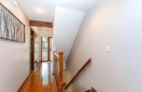 The Galena Territory Casa | Fall Specials! Cozy King Beds, Pool Access, Galena Territory Amenities, Fireplace, Great Location in Galena Territory on Lake Galena