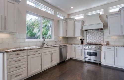 Beach Barber Tract Casa | Fall Specials/Hot Tub/A/C/6 Bedrooms/Great Family Home/Rooftop Deck