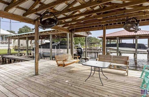 Jarreau Casa | False Riviera | Wide Open Spaces at FR