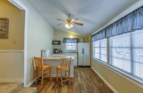 Azle Casa | Fam Friendly Eagle Mt. Lakehouse, Waterfront