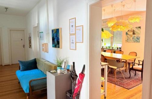 Sudweststadt Mittlerer Teil Apartamento | Familienapartment mit Gemeinschaftsküche
