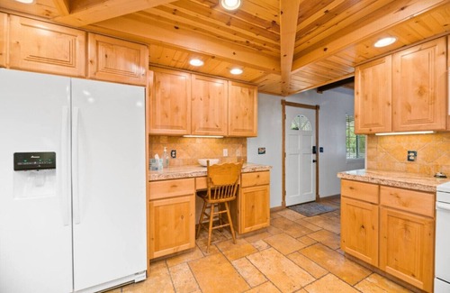 Peter Pan Cabina | Families love! Close to Slopes, Lake, Trails & All