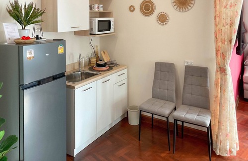 Pom Prap Sattru Phai Apartamento | Family and Friend cozy space, 2 Large beds! Belivin99 Chinatown