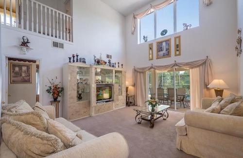Crescent Lakes Casa | - Family Affair Villa -