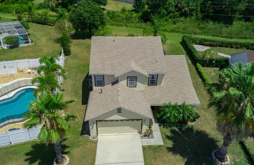 Crescent Lakes Casa | - Family Affair Villa -